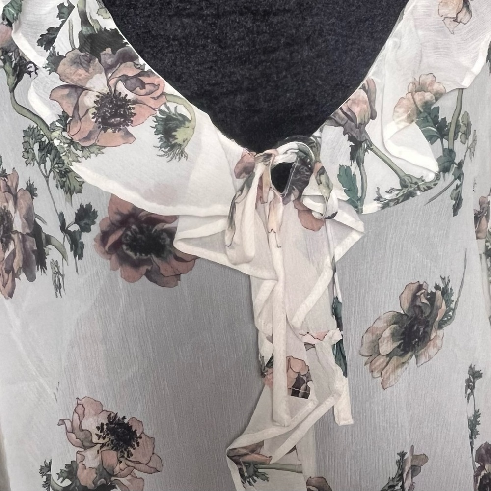 PAIGE Ivory Karin Floral Silk Ruffle Blouse — Small - Picture 3 of 10